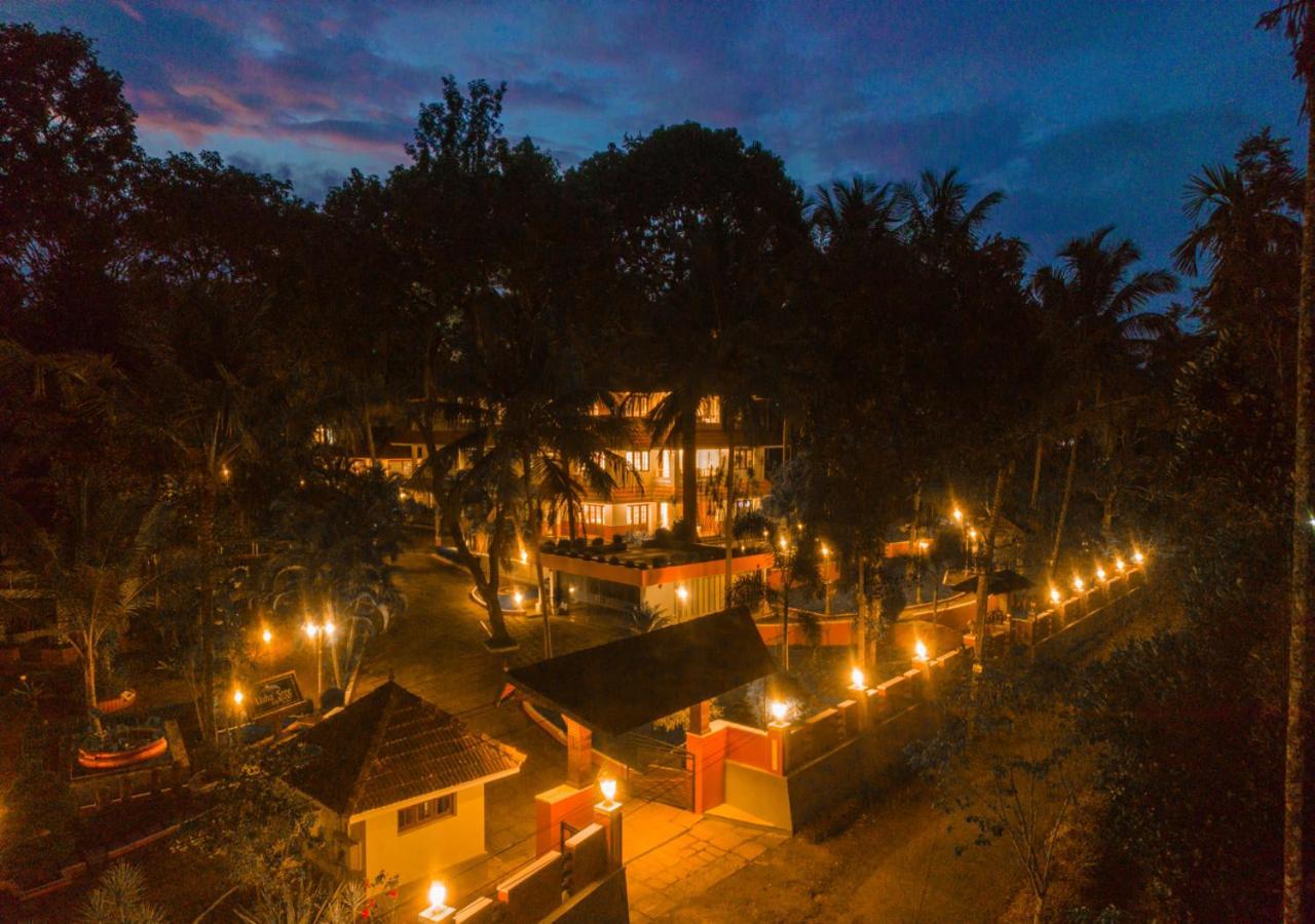 Ushasree Wayanad Heritage Premium Pool Resort By Voye Homes Ambalavayal 外观 照片
