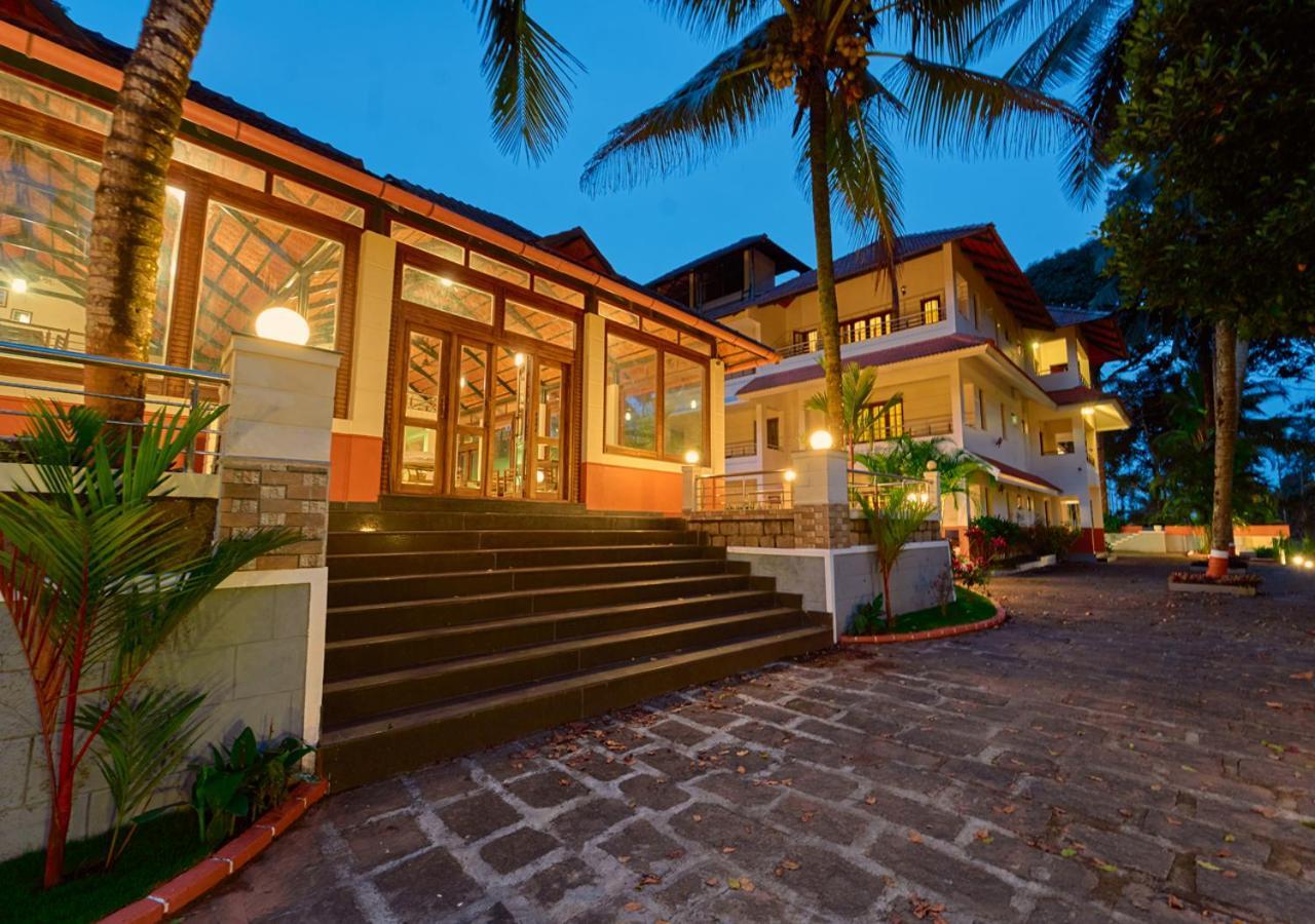 Ushasree Wayanad Heritage Premium Pool Resort By Voye Homes Ambalavayal 外观 照片