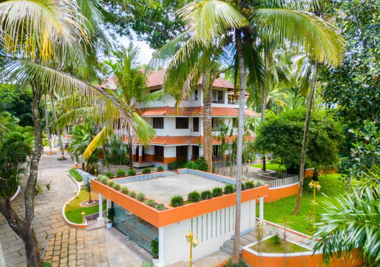 Ushasree Wayanad Heritage Premium Pool Resort By Voye Homes Ambalavayal 外观 照片