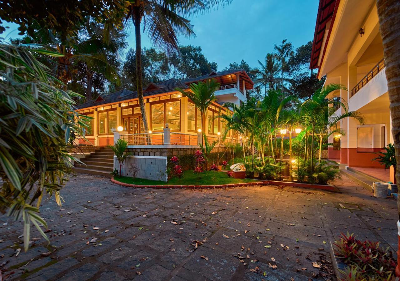 Ushasree Wayanad Heritage Premium Pool Resort By Voye Homes Ambalavayal 外观 照片