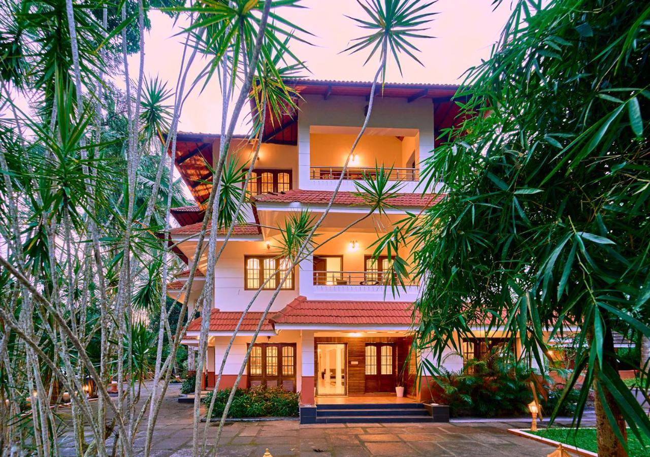 Ushasree Wayanad Heritage Premium Pool Resort By Voye Homes Ambalavayal 外观 照片