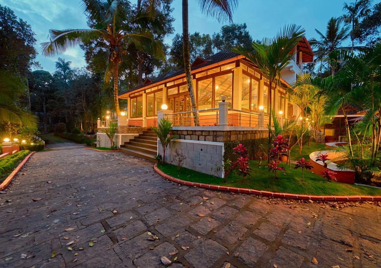 Ushasree Wayanad Heritage Premium Pool Resort By Voye Homes Ambalavayal 外观 照片