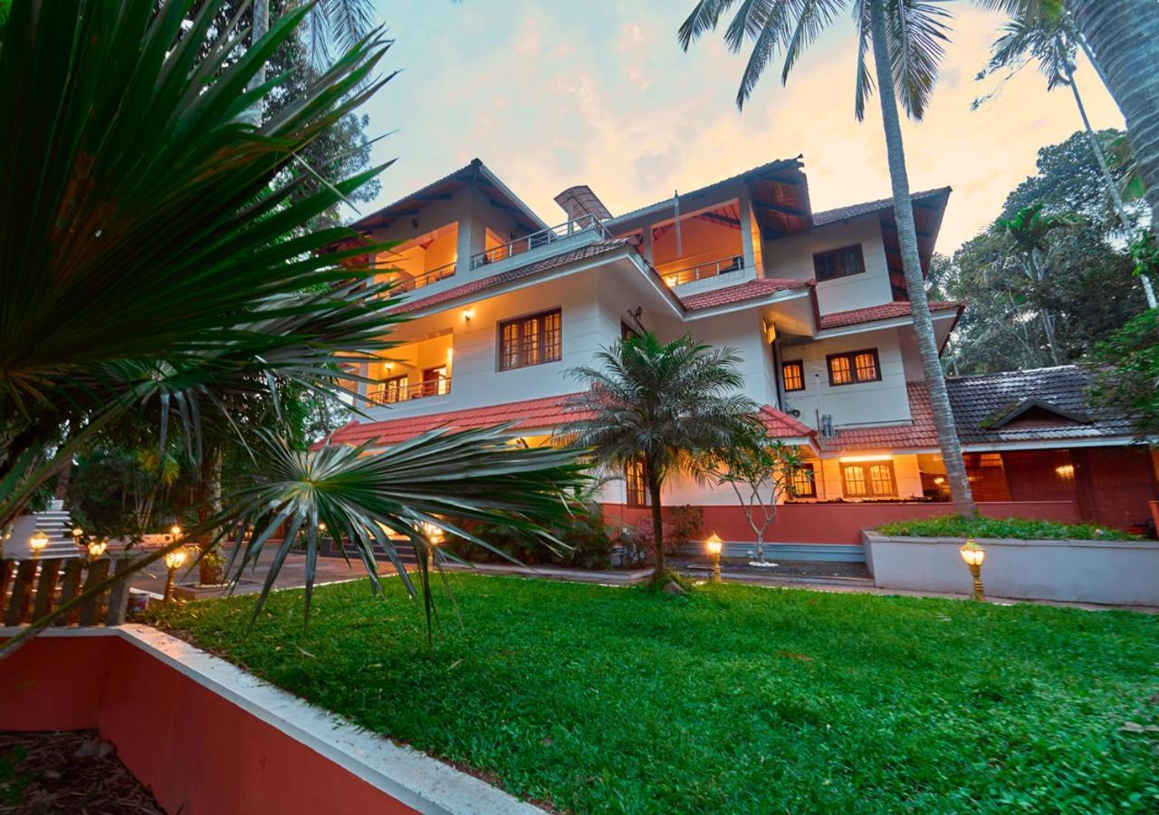 Ushasree Wayanad Heritage Premium Pool Resort By Voye Homes Ambalavayal 外观 照片